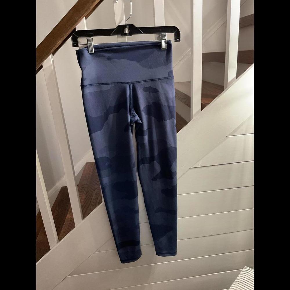 COPY - Aerie Blue Camo Chill, Play, Move Leggings - Picture 4 of 8